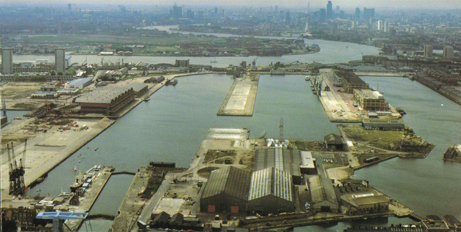 Canary Wharf, West India Docks 1992-1993